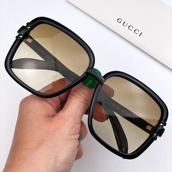 Gucci GG1066S 003 Sunglasses Black Green Brown Gradient Butterfly Women - Picture 1 of 9